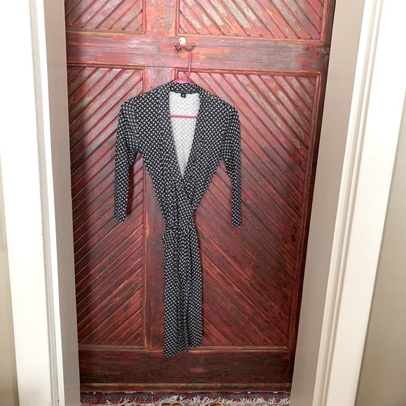 Banana Republic real wrap dress - Picture 1 of 3